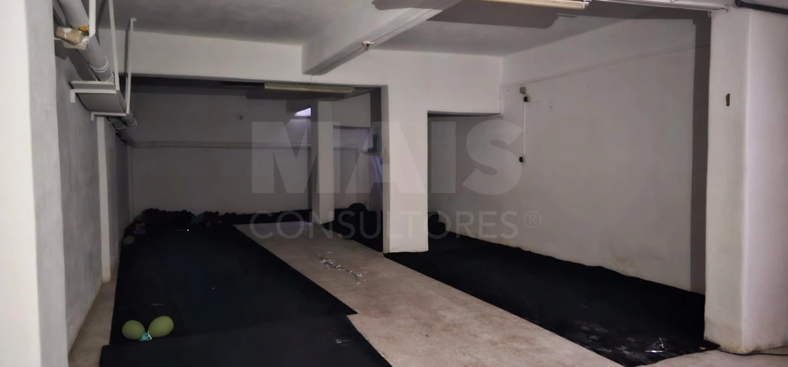 Loja para Venda em Póvoa de Santa Iria e Forte da Casa Foto 6