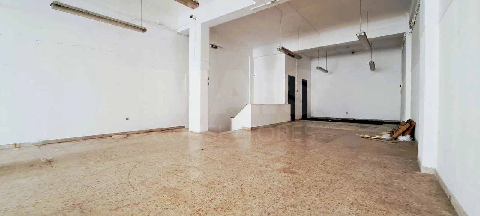 Loja para Venda em Póvoa de Santa Iria e Forte da Casa Foto 2