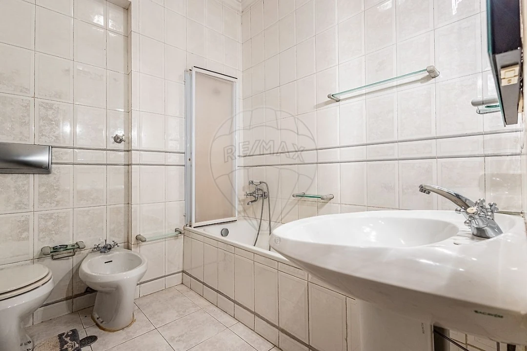 Apartamento T4 para Venda em Algés, Linda-A-Velha e Cruz Quebrada-Dafundo Foto 40