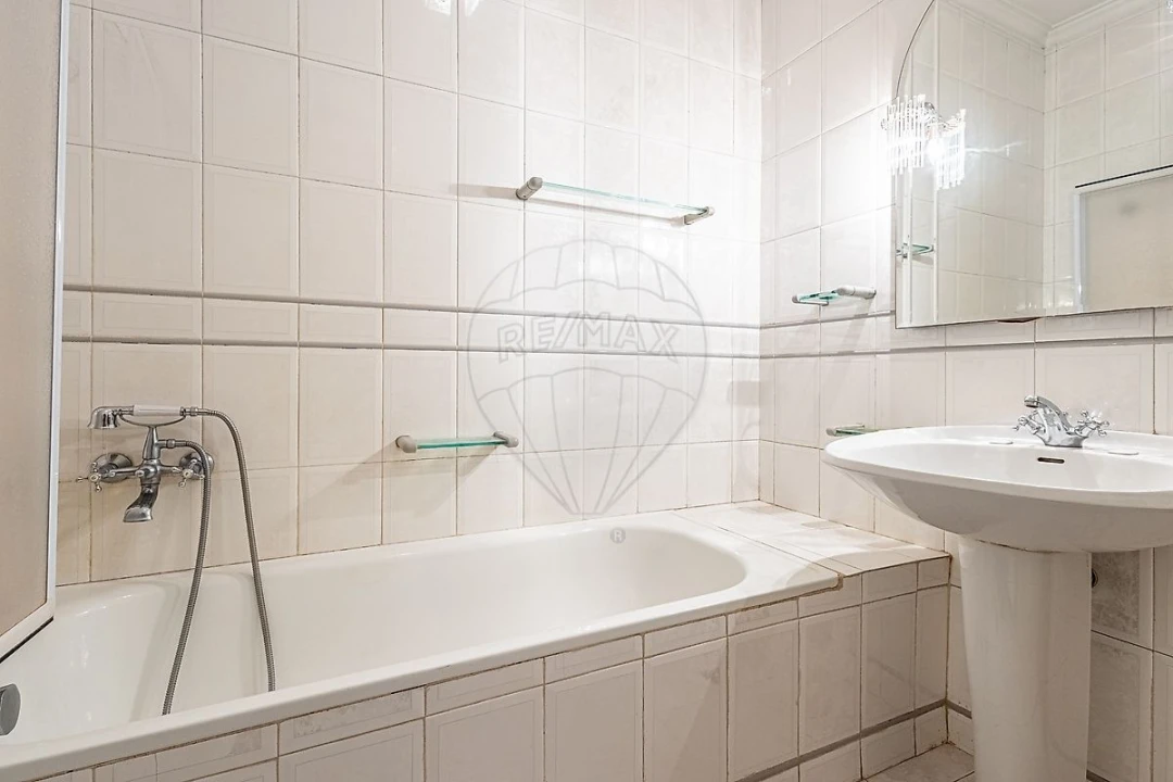 Apartamento T4 para Venda em Algés, Linda-A-Velha e Cruz Quebrada-Dafundo Foto 38