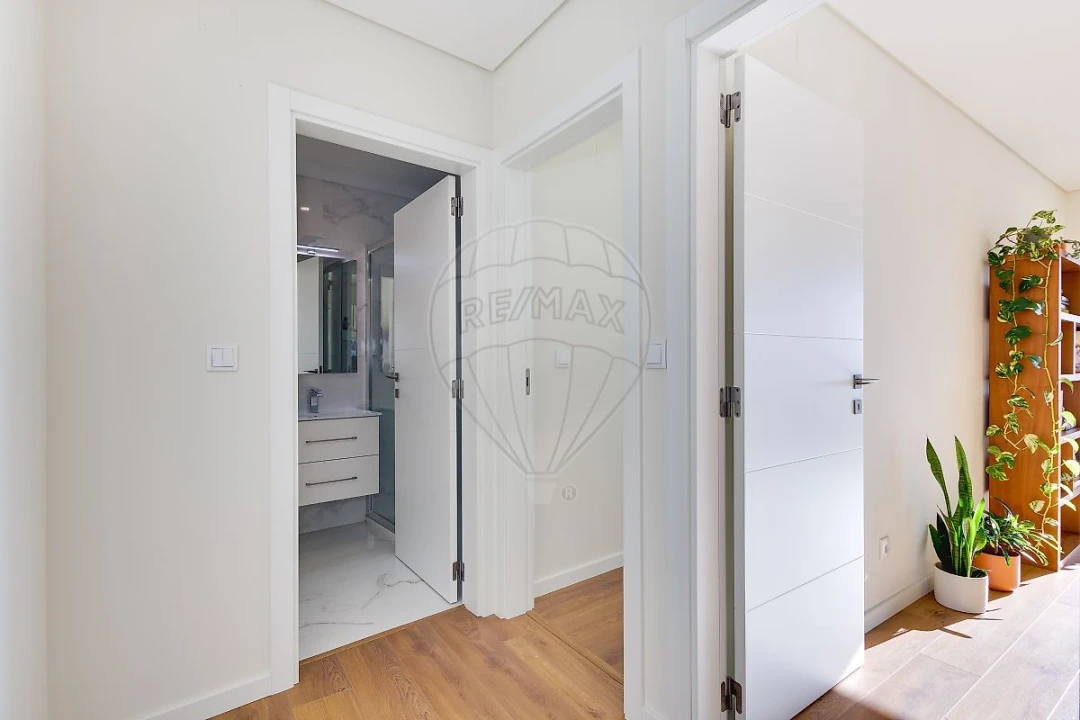 Apartamento T2 para Venda em Vialonga Foto 20