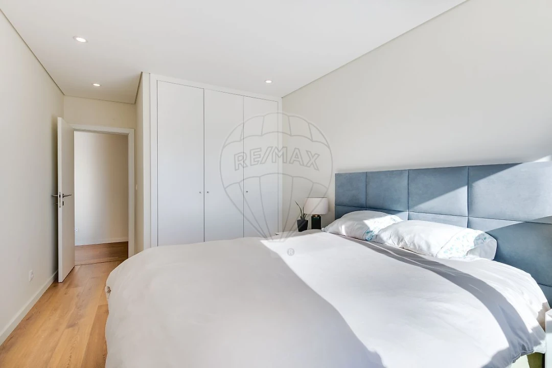 Apartamento T2 para Venda em Vialonga Foto 26