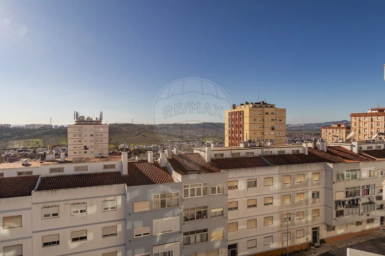 Apartamento T2 para Venda em Vialonga Foto 18
