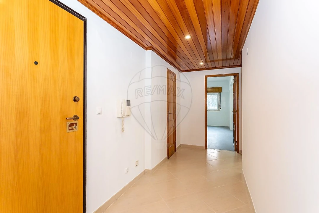 Apartamento T3 para Arrendamento em Cacém e São Marcos Foto 2