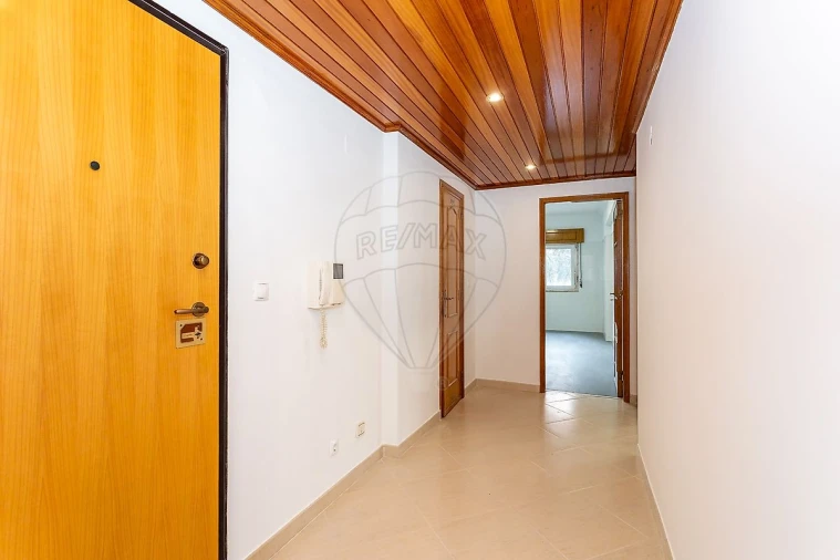 Apartamento T3 para Arrendamento em Cacém e São Marcos Foto 2