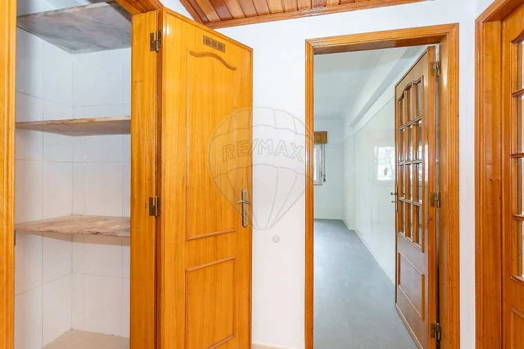 Apartamento T3 para Arrendamento em Cacém e São Marcos Foto 17