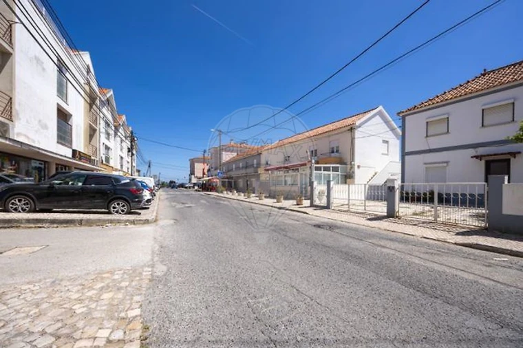 Apartamento T3 para Venda em Sesimbra (Castelo) Foto 2