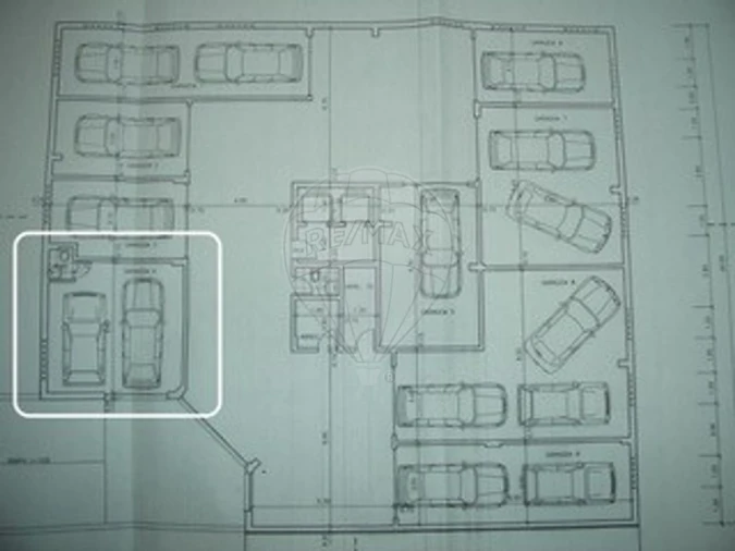 Garagem para Arrendamento em Queluz e Belas Foto 8