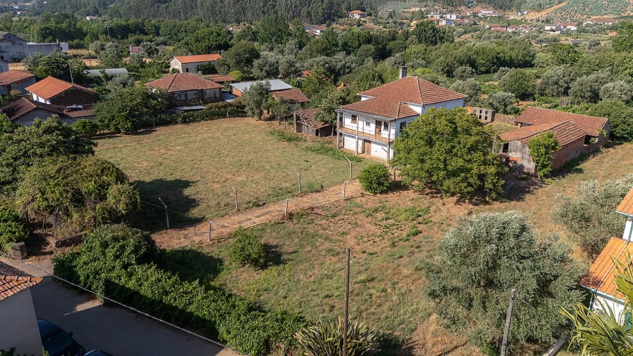 Moradia T4 para Venda em Pala Foto 2