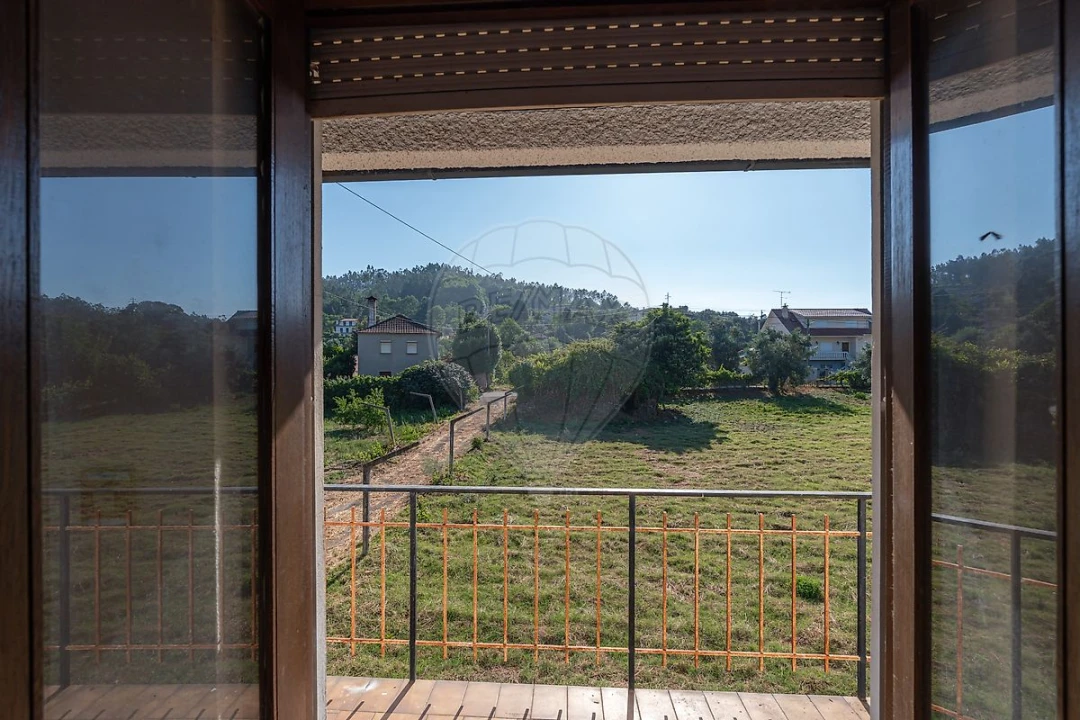 Moradia T4 para Venda em Pala Foto 16