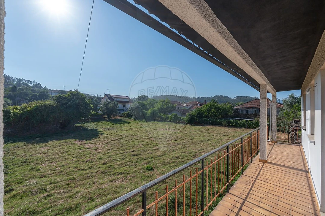 Moradia T4 para Venda em Pala Foto 11