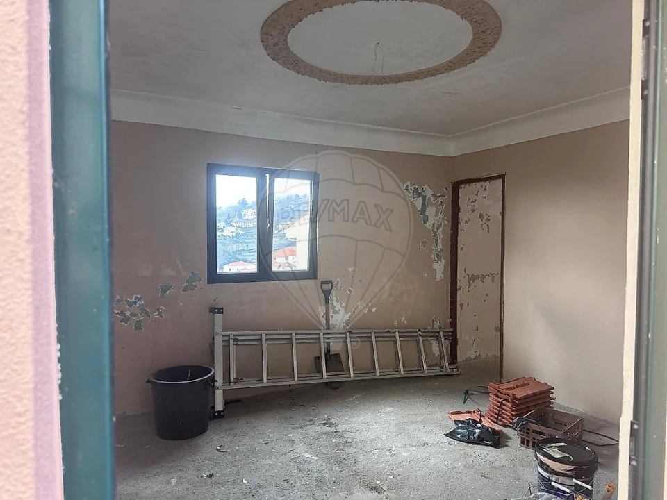 Moradia T1 para Venda em Fontes Foto 8