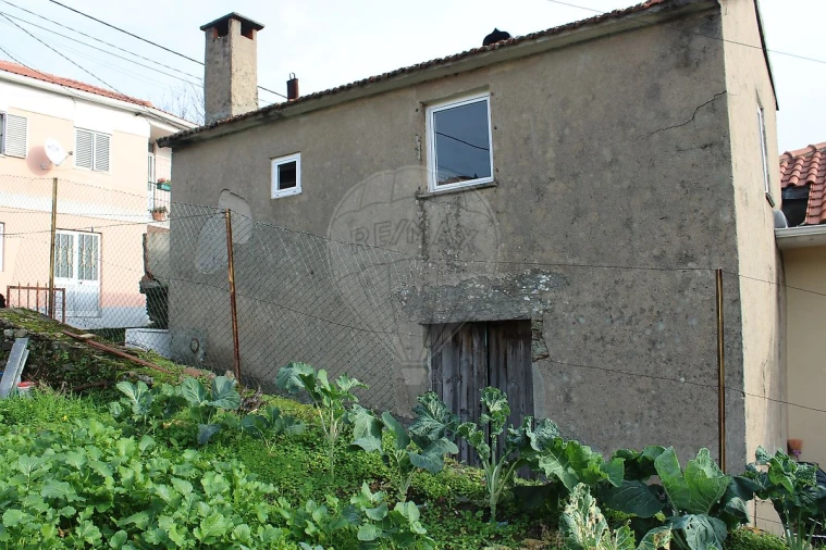 Moradia T1 para Venda em Fontes Foto 2