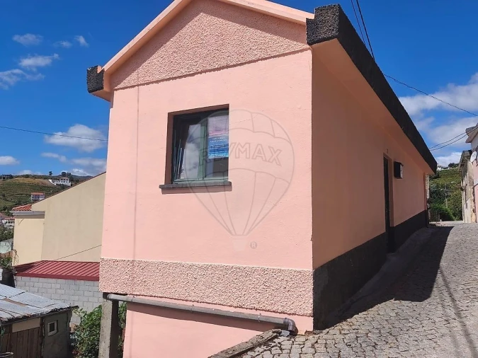 Moradia T2 para Venda em Fontes Foto 3