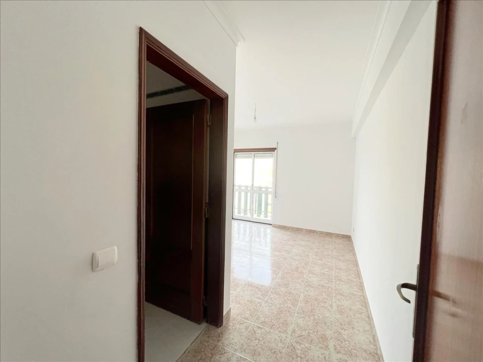 Apartamento T3 para Venda em Carregado e Cadafais Foto 18
