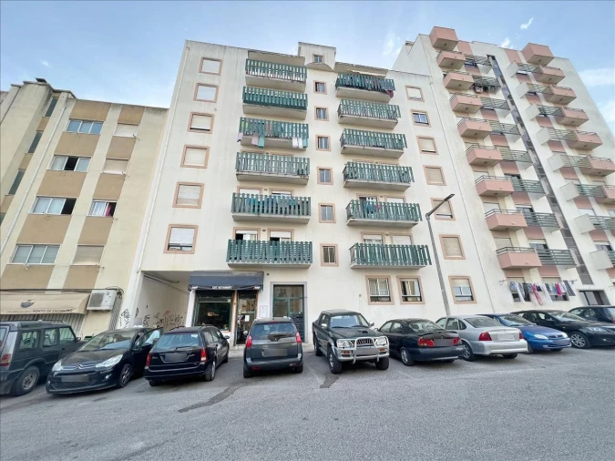 Apartamento T3 para Venda em Carregado e Cadafais Foto 2