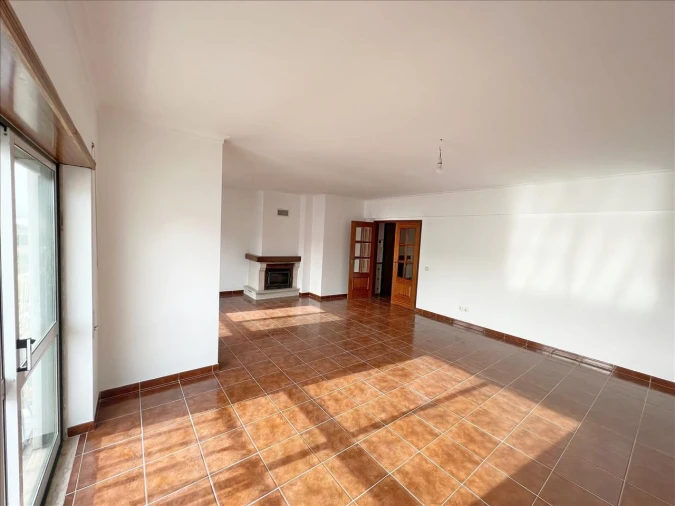 Apartamento T3 para Venda em Carregado e Cadafais Foto 5