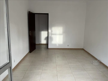 Apartamento T2 para Venda em Agualva e Mira-Sintra