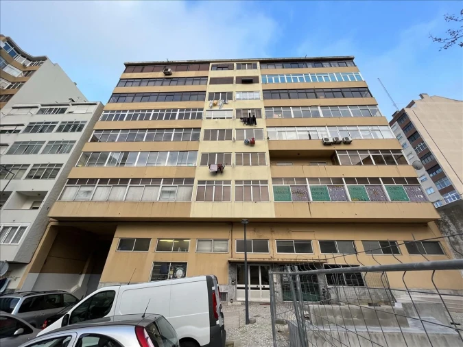 Apartamento T2 para Venda em Agualva e Mira-Sintra Foto 1