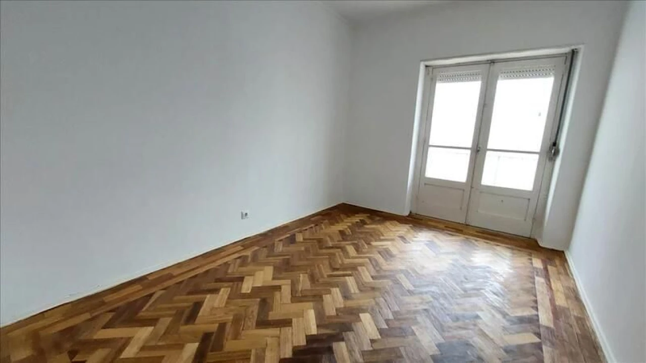 Apartamento T3 para Venda em Massamá e Monte Abraão Foto 8