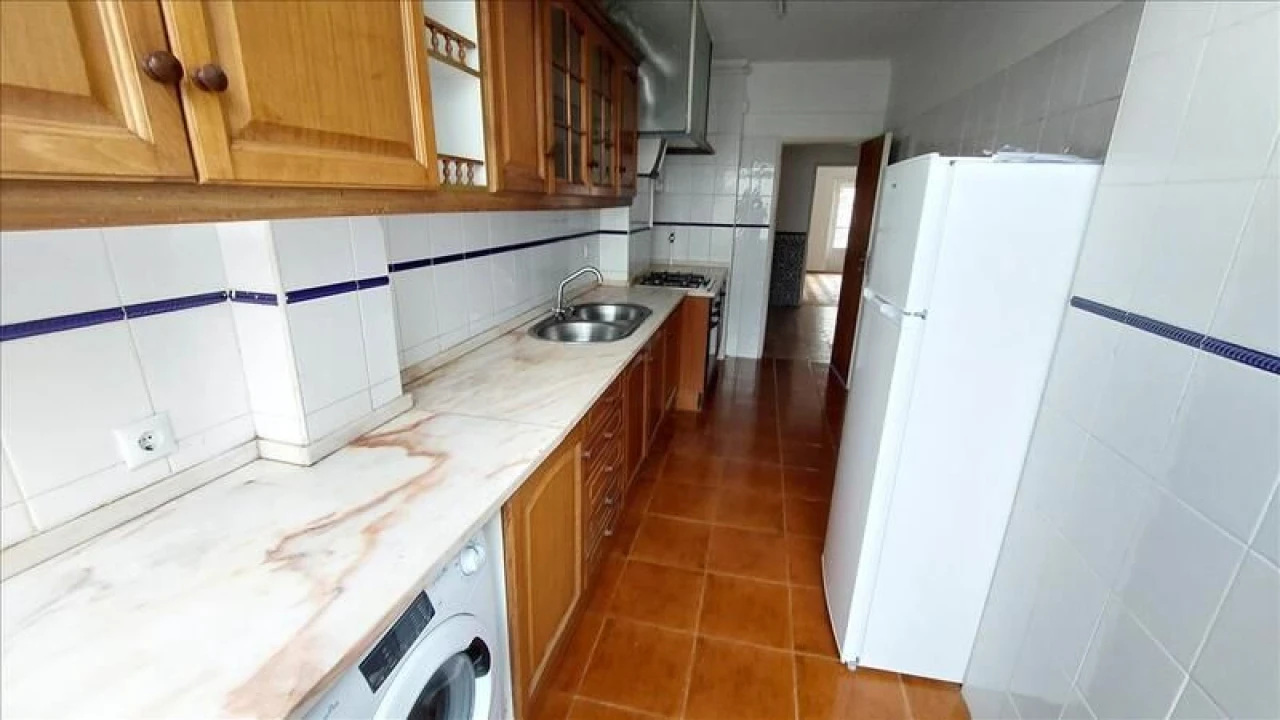 Apartamento T3 para Venda em Massamá e Monte Abraão Foto 3