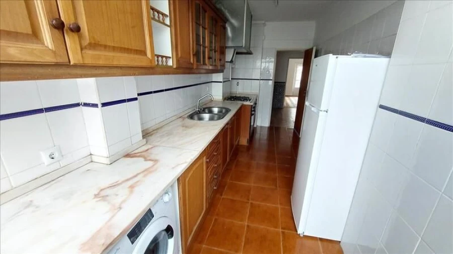 Apartamento T3 para Venda em Massamá e Monte Abraão Foto 3
