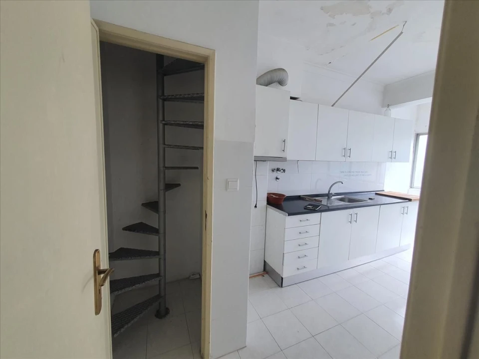 Apartamento T2 para Venda em Agualva e Mira-Sintra Foto 5