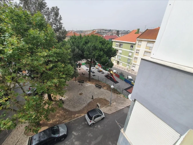 Apartamento T2 para Venda em Agualva e Mira-Sintra Foto 15