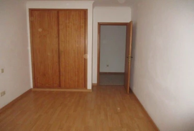 Apartamento T3 para Venda em O. Azeméis, Riba-Ul, Ul, Macinhata Seixa, Madail