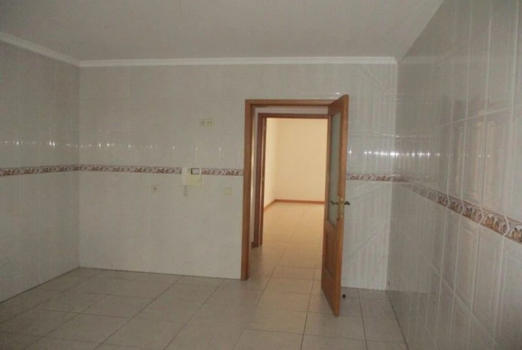 Apartamento T3 para Venda em O. Azeméis, Riba-Ul, Ul, Macinhata Seixa, Madail Foto 4