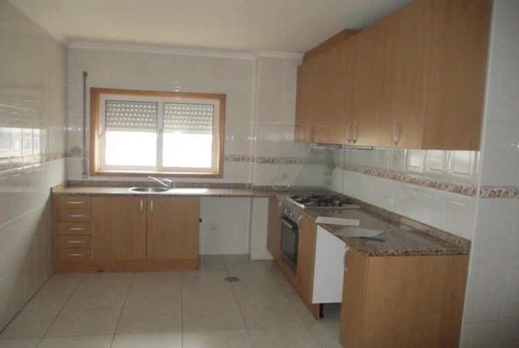 Apartamento T3 para Venda em O. Azeméis, Riba-Ul, Ul, Macinhata Seixa, Madail Foto 3