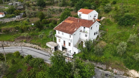 Moradia T8 para Venda em Seia, São Romão e Lapa dos Dinheiros