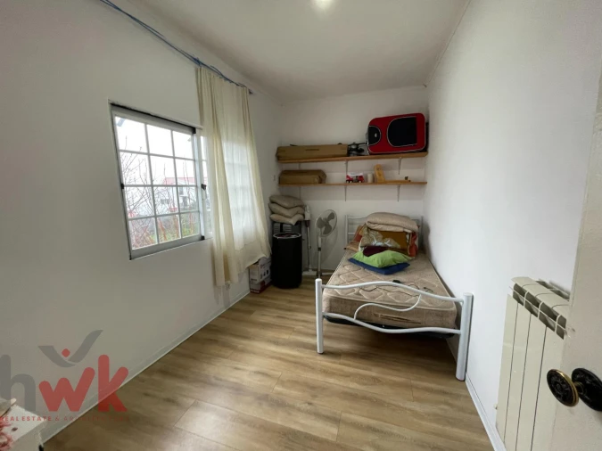 Moradia T11 para Venda em Seia, São Romão e Lapa dos Dinheiros Foto 16