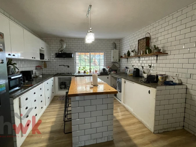 Moradia T11 para Venda em Seia, São Romão e Lapa dos Dinheiros Foto 3