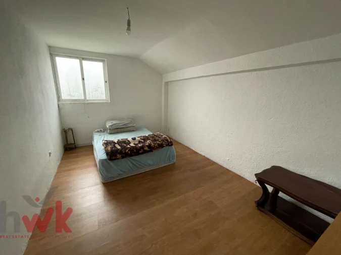 Moradia T11 para Venda em Seia, São Romão e Lapa dos Dinheiros Foto 33