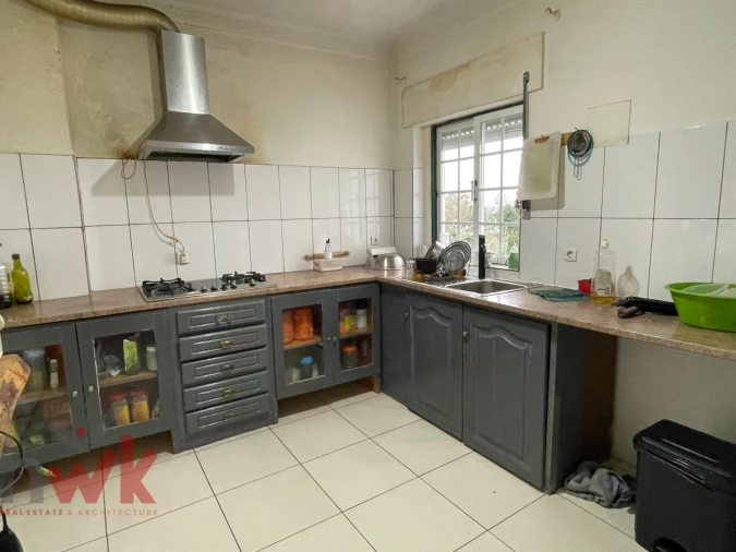 Moradia T11 para Venda em Seia, São Romão e Lapa dos Dinheiros Foto 2