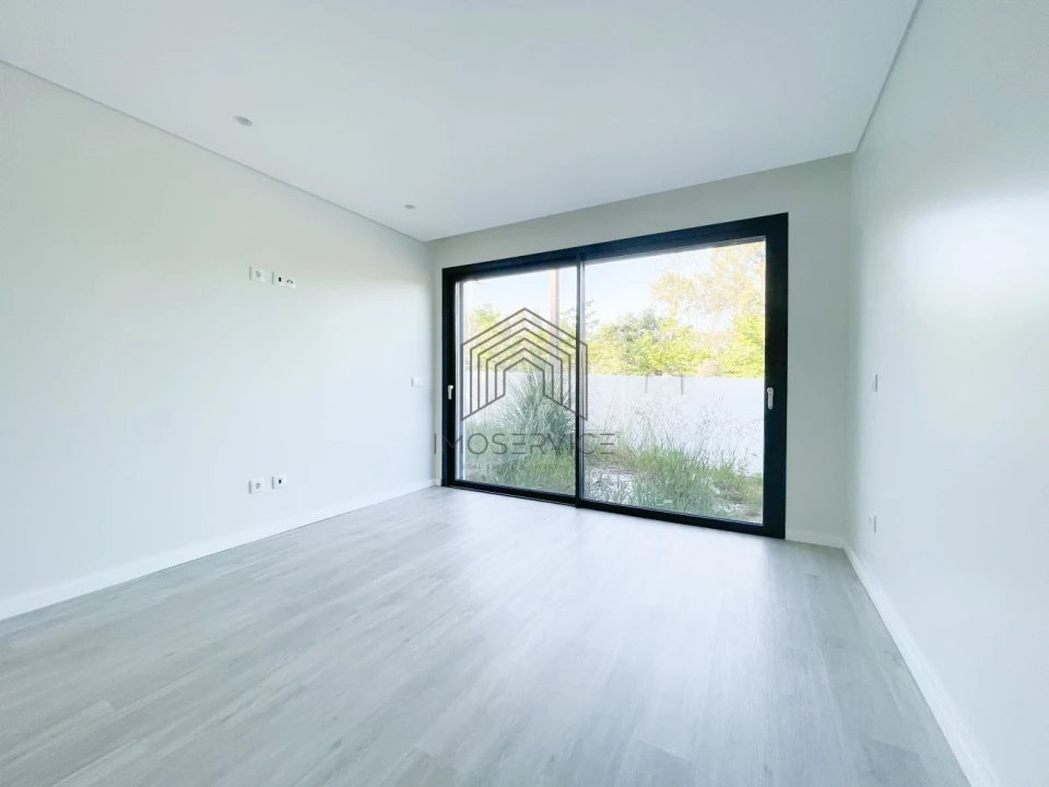 Moradia T4 para Venda em Anta e Guetim Foto 20