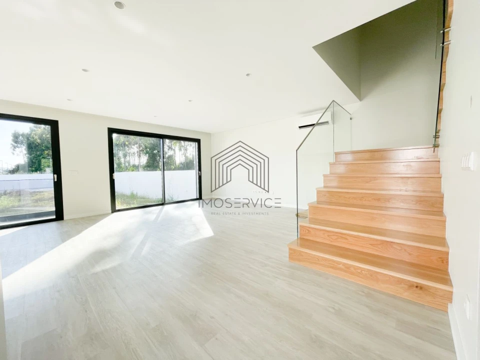 Moradia T4 para Venda em Anta e Guetim Foto 10