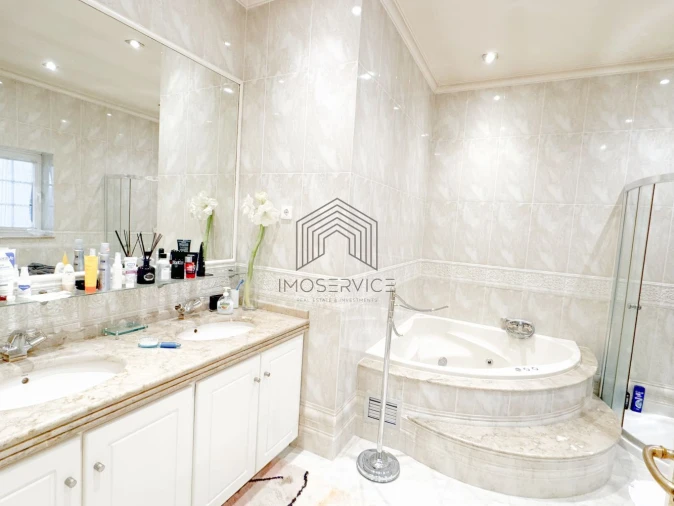 Moradia T4 para Venda em Alpendorada, Várzea e Torrão Foto 18