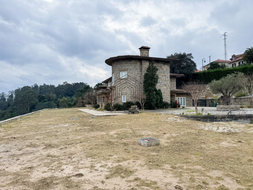 Moradia T4 para Venda em Alpendorada, Várzea e Torrão Foto 29