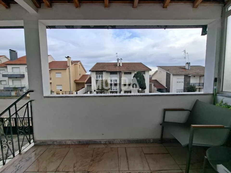 Moradia T3 para Venda em Sé, Santa Maria e Meixedo Foto 3