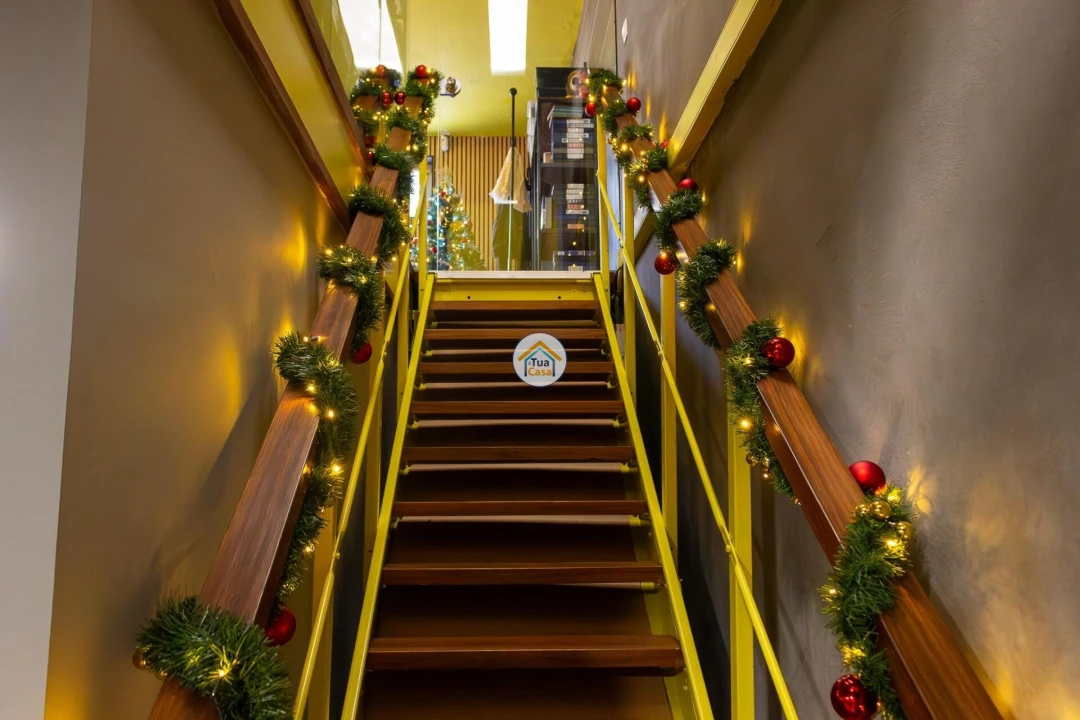 Armazém para Venda em Pedrouços Foto 10