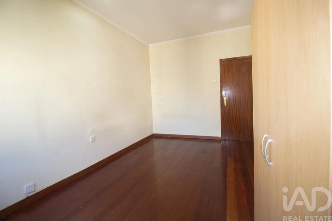 Apartamento T2 para Venda em Paranhos Foto 18
