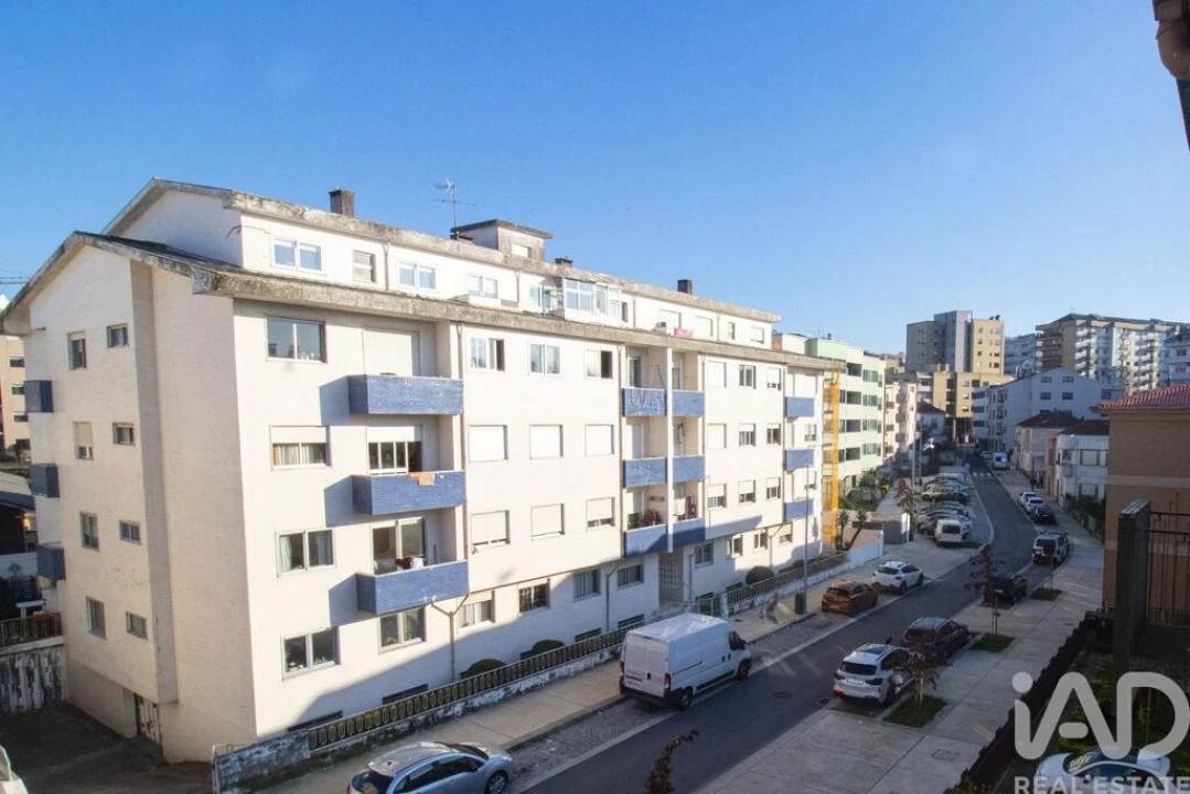 Apartamento T2 para Venda em Paranhos Foto 23