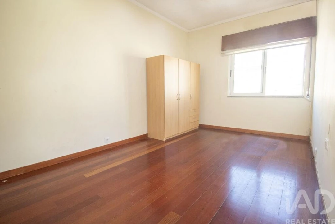 Apartamento T2 para Venda em Paranhos Foto 17