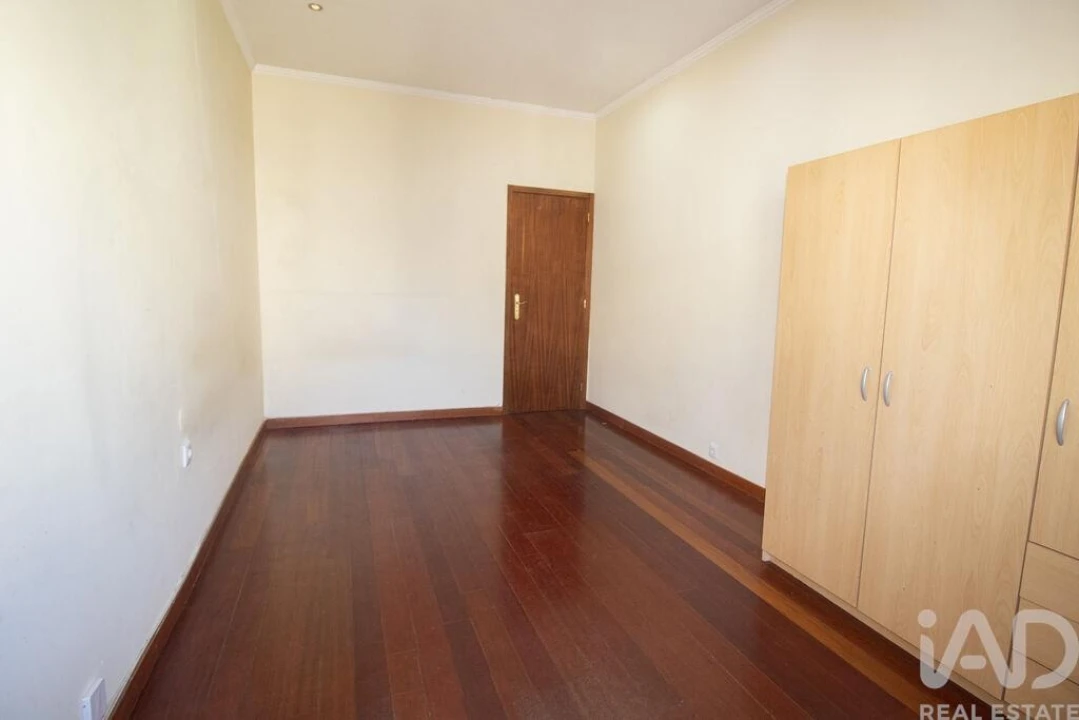 Apartamento T2 para Venda em Paranhos Foto 16