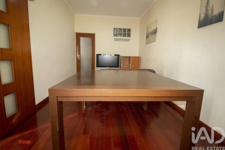 Apartamento T2 para Venda em Paranhos Foto 4
