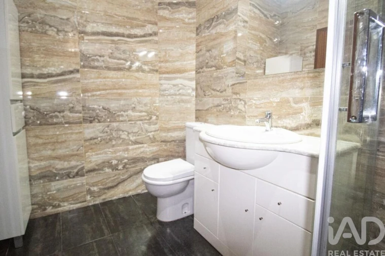 Apartamento T2 para Venda em Paranhos Foto 14