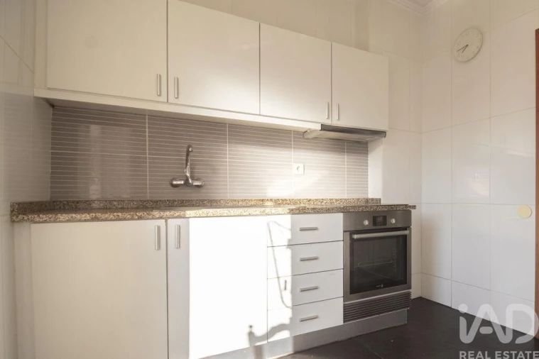 Apartamento T2 para Venda em Paranhos Foto 9