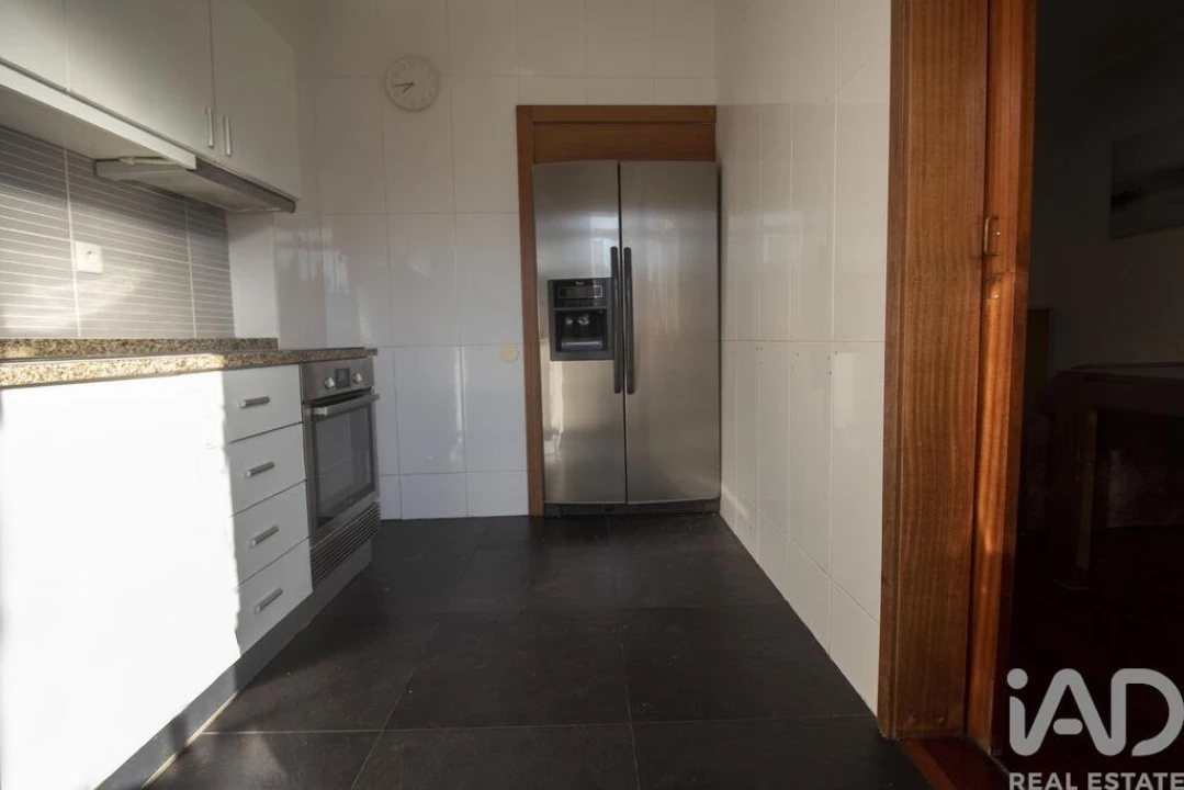 Apartamento T2 para Venda em Paranhos Foto 5